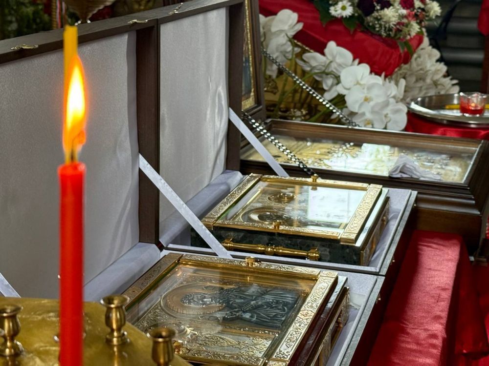 Иван Манучаров: Передал в храм Иверской иконы Божьей Матери посёлка Нижнегорский мощи святого Пророка и Предтечи Иоанна Крестителя, и святитетеля Николая Чудотворца