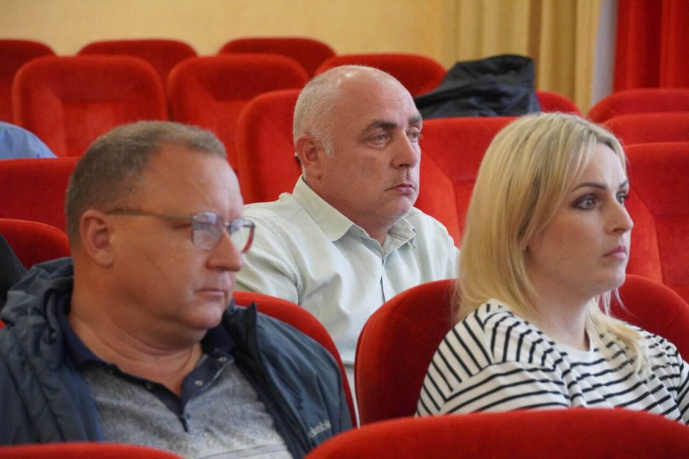 #городские_новости. В администрации Керчи обсудили концепцию благоустройства территории в Героевском #городские_новости. В администрации Керчи обсудили концепцию благоустройства территории в Героевском