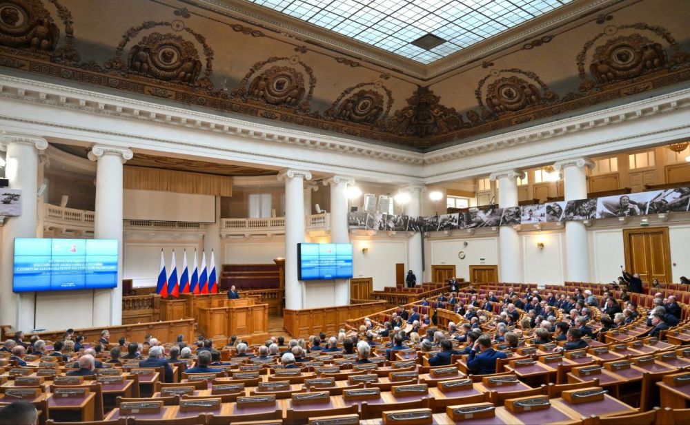 Владимир Константинов: В своём выступлении на Совете законодателей России наш Президент Владимир Владимирович Путин определил основные направления парламентской деятельности, исходя из нынешней геополитической обстановки и... Владимир Константинов: В своём выступлении на Совете законодателей России наш Президент Владимир Владимирович Путин определил основные направления парламентской деятельности, исходя из нынешней геополитической обстановки и...