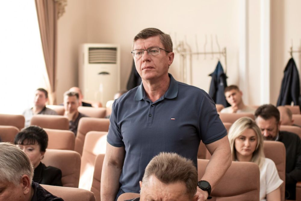 В Симферополе состоялось оперативно-хозяйственное совещание, в ходе которого руководители структурных подразделений отчитались о проделанной работе В Симферополе состоялось оперативно-хозяйственное совещание, в ходе которого руководители структурных подразделений отчитались о проделанной работе