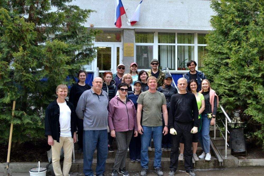 Минтопэнерго Крыма поддержало акцию «Всероссийский субботник» Минтопэнерго Крыма поддержало акцию «Всероссийский субботник»