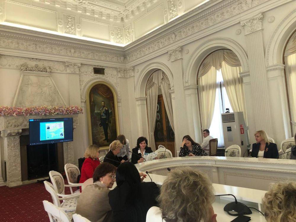 Наталья Резниченко: Сегодня я приняла участие в работе II МЕЖДУНАРОДНОЙ НАУЧНО-ПРАКТИЧЕСКОЙ КОНФЕРЕНЦИИ ОБРАЗОВАНИЕ В ИЗМЕНЯЮЩЕМСЯ МИРЕ: ИСТОРИЧЕСКИЙ ОПЫТ И ВЫЗОВЫ СОВРЕМЕННОСТИ, которая проходит в Ливадийском дворце г.... Наталья Резниченко: Сегодня я приняла участие в работе II МЕЖДУНАРОДНОЙ НАУЧНО-ПРАКТИЧЕСКОЙ КОНФЕРЕНЦИИ ОБРАЗОВАНИЕ В ИЗМЕНЯЮЩЕМСЯ МИРЕ: ИСТОРИЧЕСКИЙ ОПЫТ И ВЫЗОВЫ СОВРЕМЕННОСТИ, которая проходит в Ливадийском дворце г....