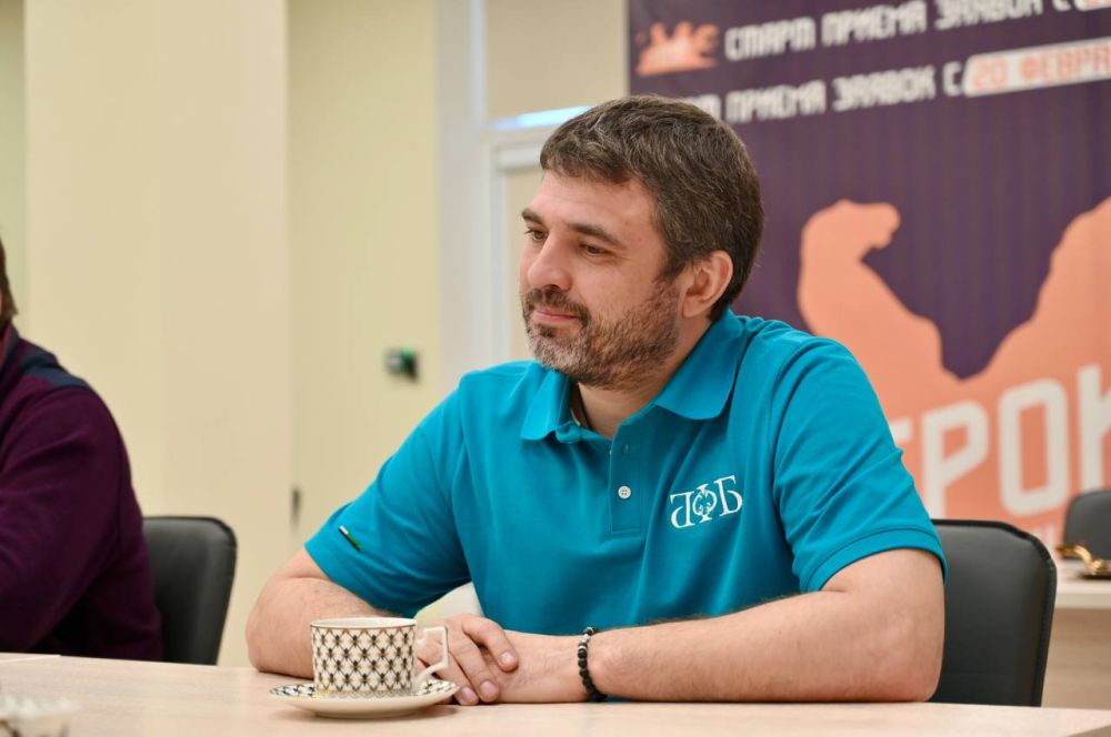 Владимир Сальдо: Вручил награды тем, кто спасает жизни детей и поддерживает наших защитников Владимир Сальдо: Вручил награды тем, кто спасает жизни детей и поддерживает наших защитников