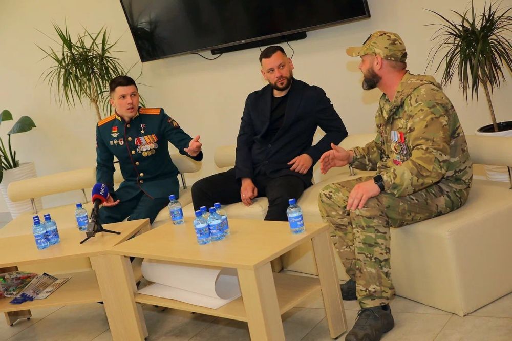 Участники специальной военной операции провели в Международном детском центре «Артек» урок мужества, посвященный 81-й годовщине его освобождения от фашистских захватчиков Участники специальной военной операции провели в Международном детском центре «Артек» урок мужества, посвященный 81-й годовщине его освобождения от фашистских захватчиков