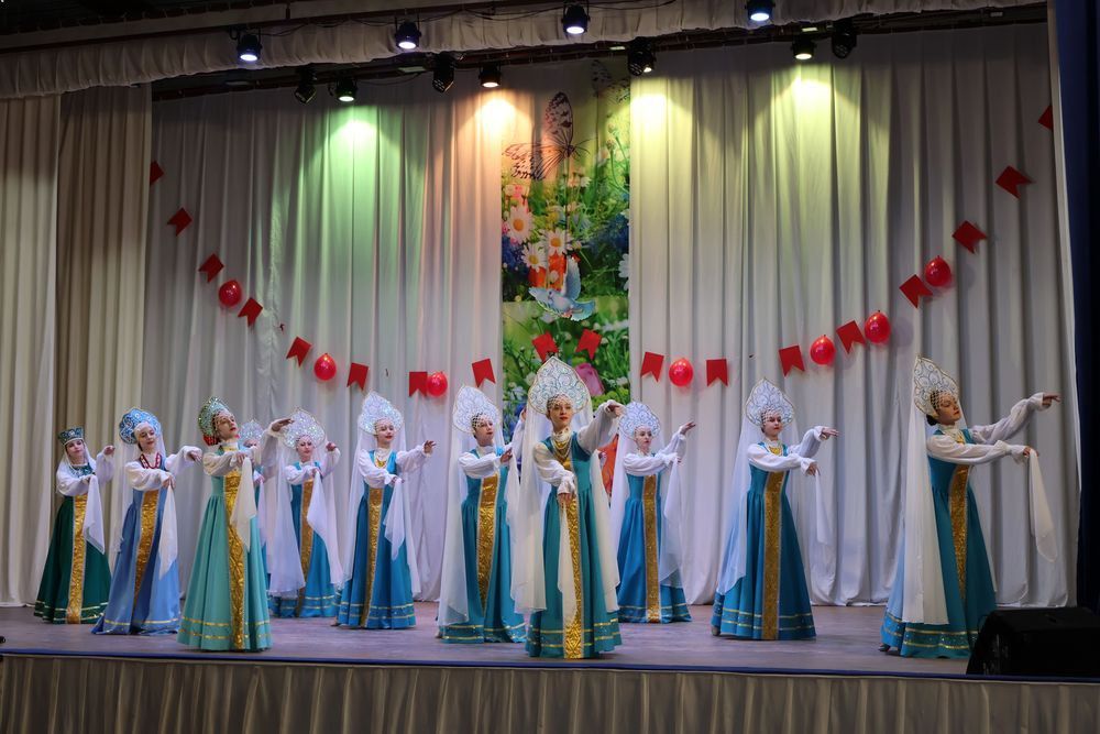 В преддверии Праздника Весны и Труда в посёлке Раздольное прошёл праздничный концерт