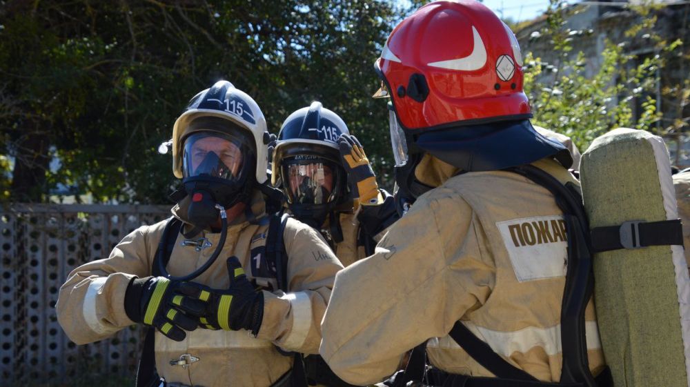 Сегодня исполняется 92 года со дня образования газодымозащитной службы пожарной охраны