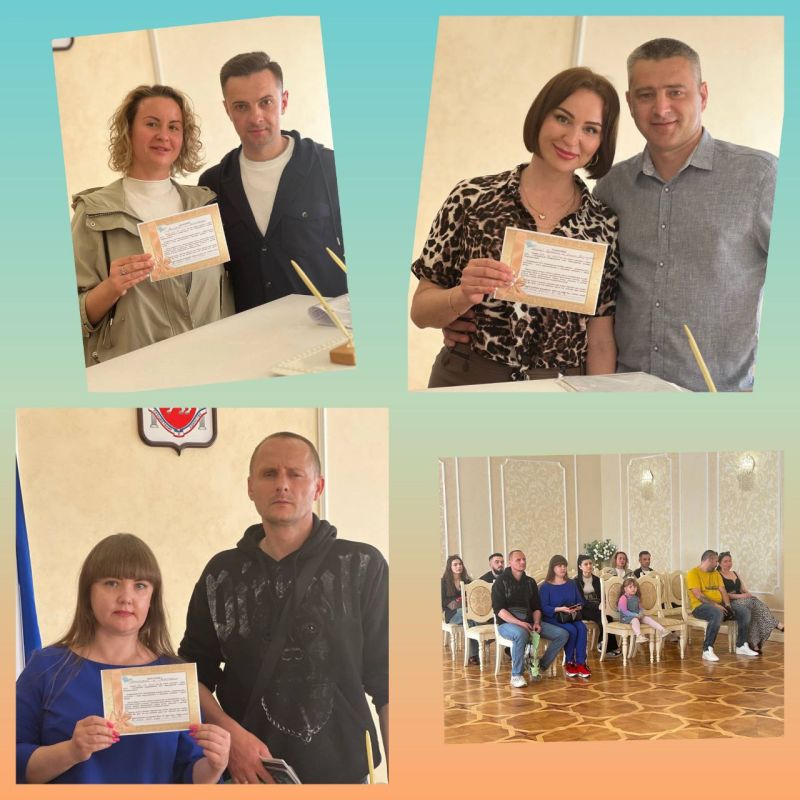 Тему любви и верности обсуждали также на Школе молодожёнов в отделе ЗАГС города Симферополя Тему любви и верности обсуждали также на Школе молодожёнов в отделе ЗАГС города Симферополя