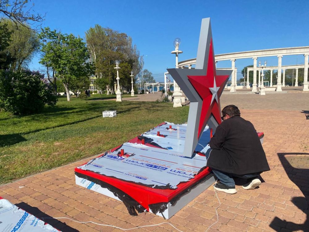 В Керчи завершаются последние приготовления к юбилею Великой Победы В Керчи завершаются последние приготовления к юбилею Великой Победы