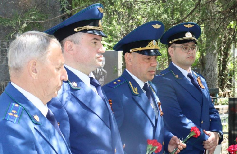Работники прокуратуры почтили память ветеранов ведомства – участников Великой Отечественной войны