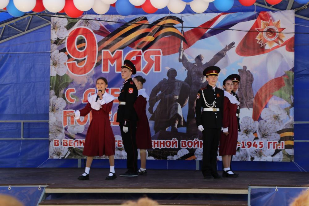 Ольга Урайкина: Сегодня в ФГБУ «Детский оздоровительный пансионат «Радуга» с. Песчаное совместно с первым заместителем главы администрации Бахчисарайского района Энвером Аблаевым, главой администрации Песчановского сельского... Ольга Урайкина: Сегодня в ФГБУ «Детский оздоровительный пансионат «Радуга» с. Песчаное совместно с первым заместителем главы администрации Бахчисарайского района Энвером Аблаевым, главой администрации Песчановского сельского...