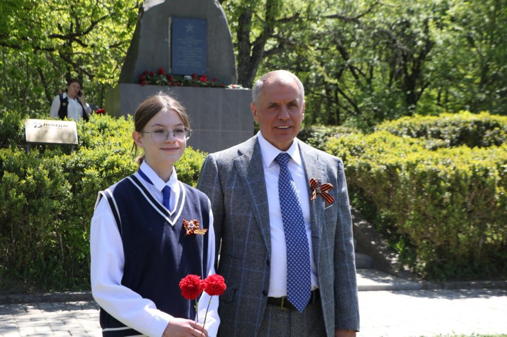  :           , 1943-1944 ..   &quot; &quot;        