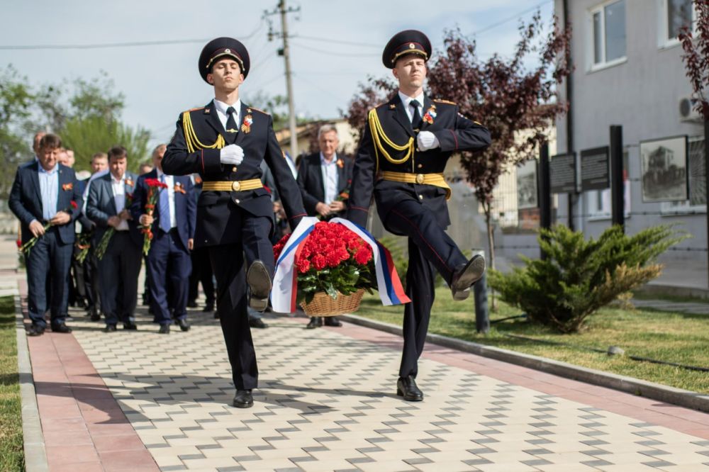 В преддверии 80-й годовщины Великой Победы, на месте бывшего нацистского пересыльного лагеря «Картофельный городок» состоялся траурный митинг, где почтили память узников лагеря В преддверии 80-й годовщины Великой Победы, на месте бывшего нацистского пересыльного лагеря «Картофельный городок» состоялся траурный митинг, где почтили память узников лагеря