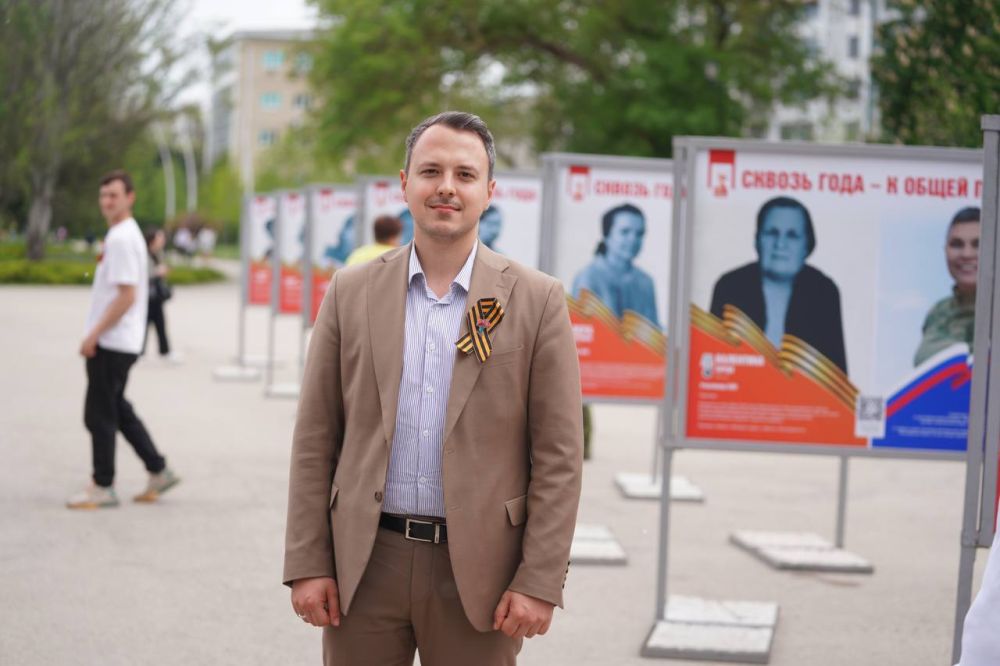 Алексей Зинченко: В Симферополе открылась фотовыставка «Сквозь года – к общей Победе»! Алексей Зинченко: В Симферополе открылась фотовыставка «Сквозь года – к общей Победе»!