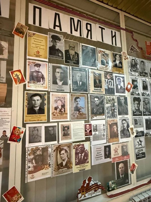 Сотрудники Минприроды Крыма присоединились к Акции «Стена памяти» Сотрудники Минприроды Крыма присоединились к Акции «Стена памяти»