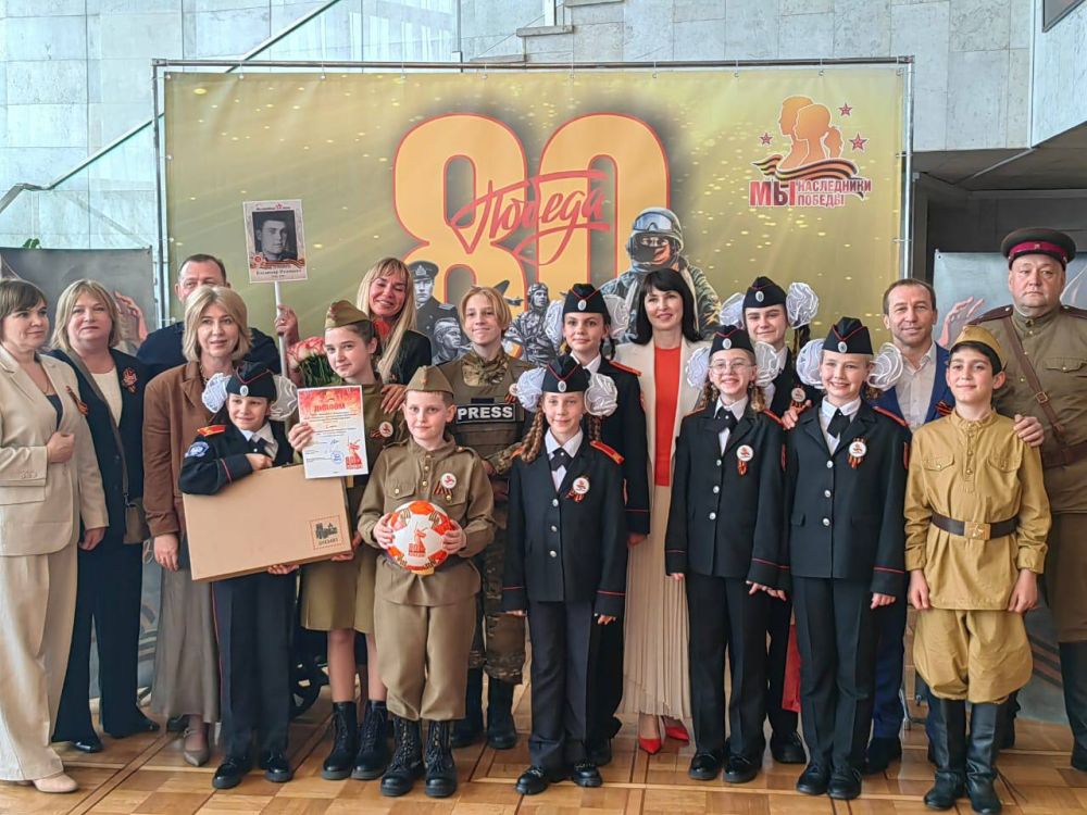 Гордимся победой!. Воспитанники Ливадийской школы имени Петра Рассадкина стали победителями творческого конкурса «Мы – наследники Победы!» в младшей возрастной категории Гордимся победой!. Воспитанники Ливадийской школы имени Петра Рассадкина стали победителями творческого конкурса «Мы – наследники Победы!» в младшей возрастной категории