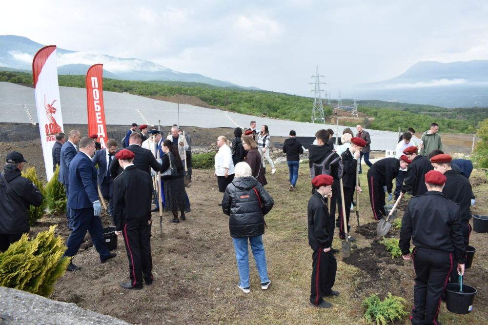 Галина Огнёва: Весной, когда земля пробуждается к жизни, а воздух наполняется ароматом цветущих садов, миллионы людей по всему миру высаживают деревья в память о тех, кто отдал жизнь за наше будущее Галина Огнёва: Весной, когда земля пробуждается к жизни, а воздух наполняется ароматом цветущих садов, миллионы людей по всему миру высаживают деревья в память о тех, кто отдал жизнь за наше будущее