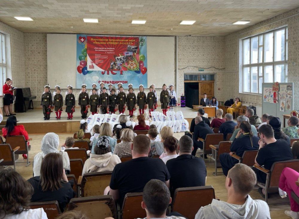 В канун самого важного праздника нашей страны — Дня Победы — для военнослужащих, находящихся на лечении в Симферопольской клинической больнице, состоялся праздничный концерт «Дорогами Побед» В канун самого важного праздника нашей страны — Дня Победы — для военнослужащих, находящихся на лечении в Симферопольской клинической больнице, состоялся праздничный концерт «Дорогами Побед»