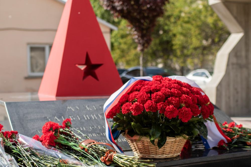 В преддверии 80-й годовщины Великой Победы, на месте бывшего нацистского пересыльного лагеря «Картофельный городок» состоялся траурный митинг, где почтили память узников лагеря В преддверии 80-й годовщины Великой Победы, на месте бывшего нацистского пересыльного лагеря «Картофельный городок» состоялся траурный митинг, где почтили память узников лагеря