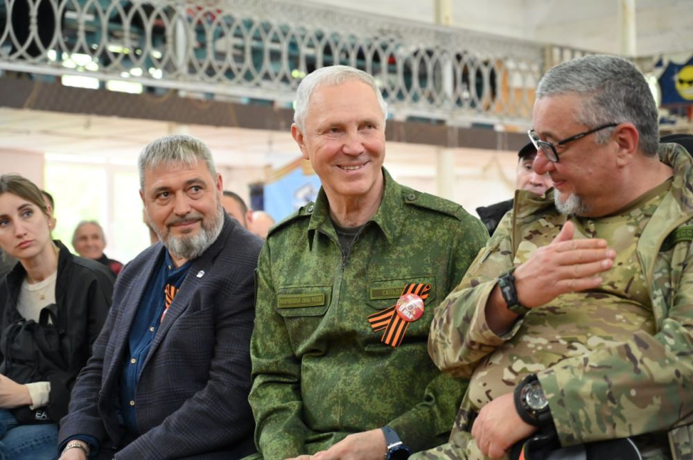 Владимир Сальдо: Посетил турнир по боксу в Геническе, посвящённый юбилею Великой Победы