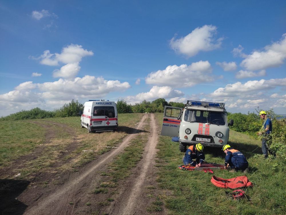 Женщину, упавшую со скалы, спасли в Симферопольском районе Женщину, упавшую со скалы, спасли в Симферопольском районе