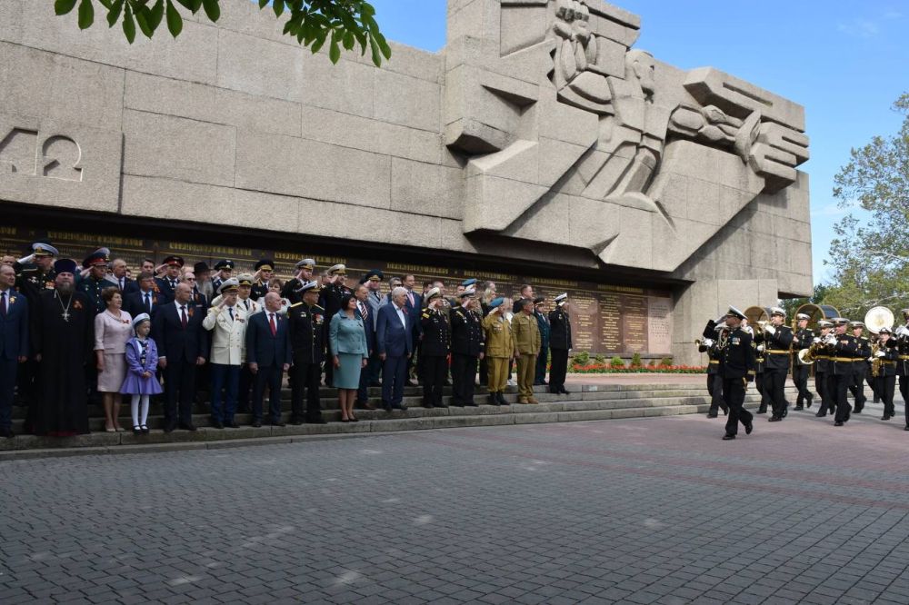 Екатерина Алтабаева: Севастополь празднует 80-ю годовщину Победы в Великой Отечественной войне 1941-1945 годов и 81-ю годовщину освобождения Севастополя от немецко-фашистских захватчиков Екатерина Алтабаева: Севастополь празднует 80-ю годовщину Победы в Великой Отечественной войне 1941-1945 годов и 81-ю годовщину освобождения Севастополя от немецко-фашистских захватчиков