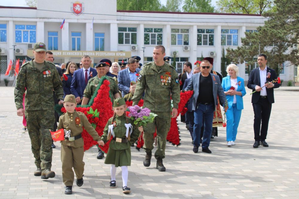 � ���� ������������ 80-����� ������ � ��������� ������ ������� ������������� ��������� ���������� ������ � ��������� ������