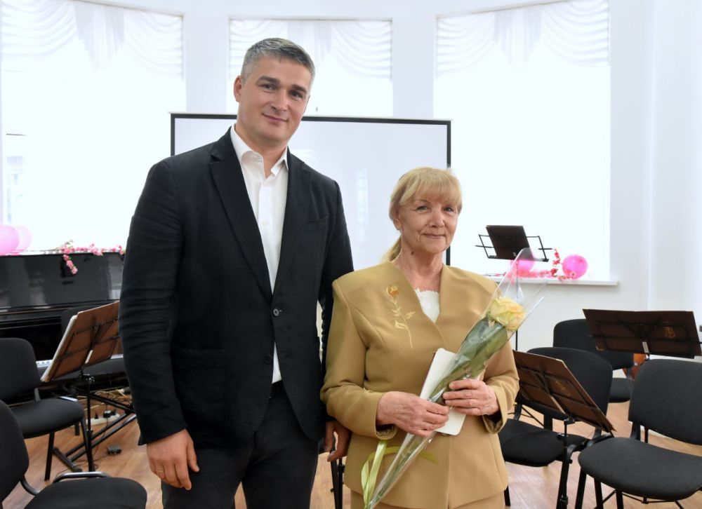 Медицинских сестер Крыма поздравили с профессиональным праздником Медицинских сестер Крыма поздравили с профессиональным праздником