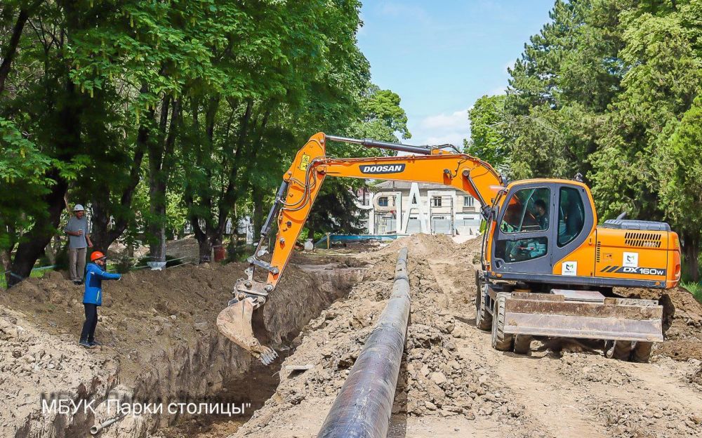В Симферополе продолжается благоустройство Детского парка В Симферополе продолжается благоустройство Детского парка
