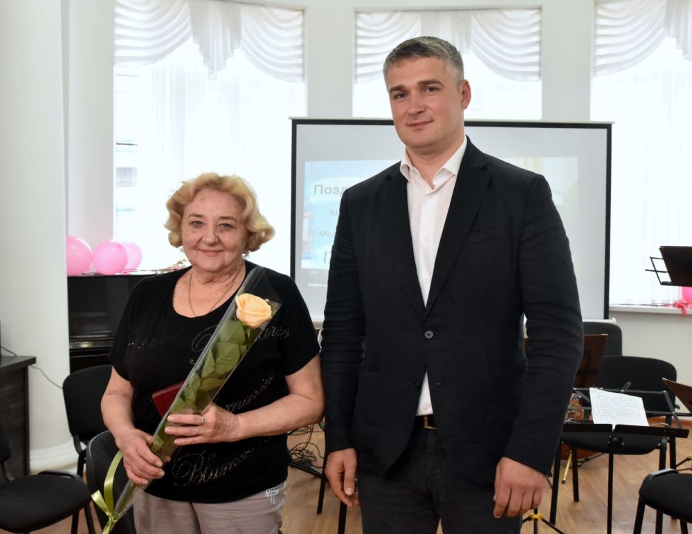 Медицинских сестер Крыма поздравили с профессиональным праздником