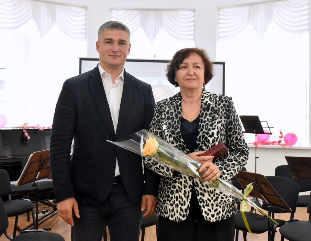 Медицинских сестер Крыма поздравили с профессиональным праздником Медицинских сестер Крыма поздравили с профессиональным праздником