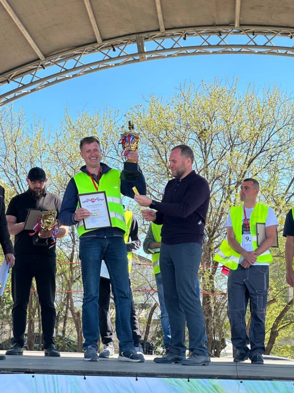 В рамках масштабного агропромышленного мероприятия «День поля – 2025» прошел конкурс профессионального мастерства среди механизаторов В рамках масштабного агропромышленного мероприятия «День поля – 2025» прошел конкурс профессионального мастерства среди механизаторов