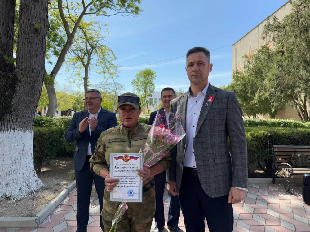 Александр Дудинов: Со времен событий Крымской весны в Черноморском районе образовалось мощное движение ополченцев Александр Дудинов: Со времен событий Крымской весны в Черноморском районе образовалось мощное движение ополченцев