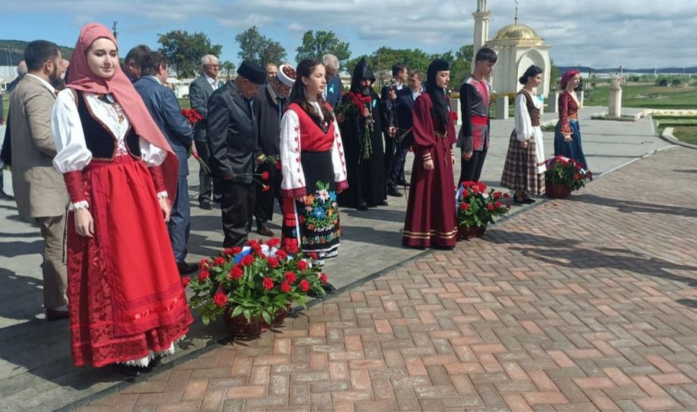 Ольга Урайкина: В Бахчисарайском районе на территории мемориального комплекса "Путь возрождения реабилитированных народов Крыма" неподалеку от станции Сирень состоялся Траурный митинг Ольга Урайкина: В Бахчисарайском районе на территории мемориального комплекса "Путь возрождения реабилитированных народов Крыма" неподалеку от станции Сирень состоялся Траурный митинг
