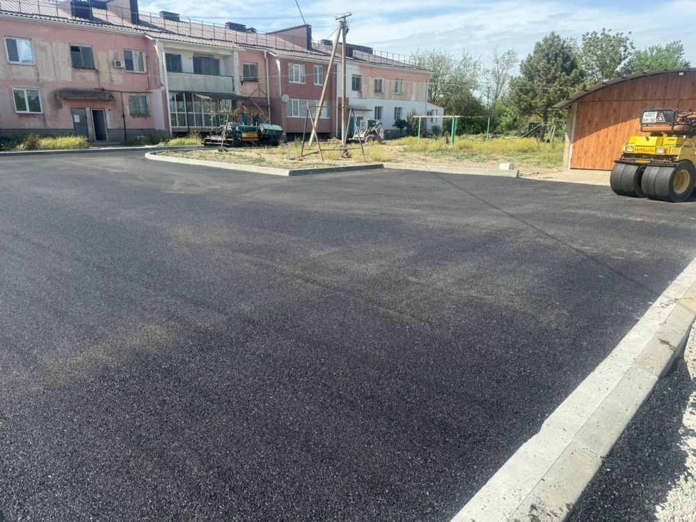 Антон Кравец: Провел мониторинг хода ремонтных работ на дворовой территории многоквартирного дома в с.Емельяновка Антон Кравец: Провел мониторинг хода ремонтных работ на дворовой территории многоквартирного дома в с.Емельяновка