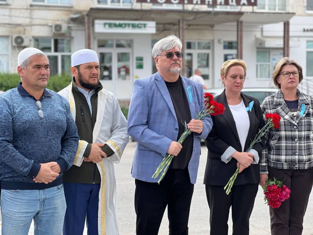 Ежегодно, 18 мая, мы вспоминаем жертв депортации народов Республики Крым Ежегодно, 18 мая, мы вспоминаем жертв депортации народов Республики Крым