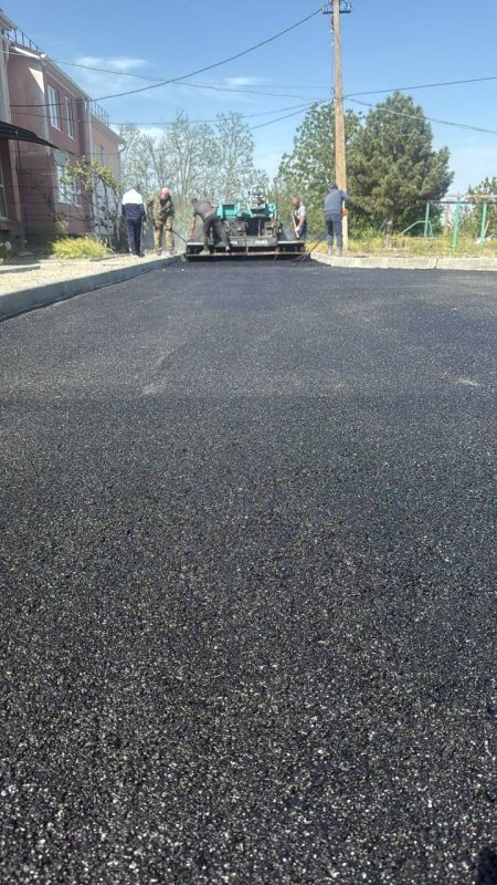 Антон Кравец: Провел мониторинг хода ремонтных работ на дворовой территории многоквартирного дома в с.Емельяновка Антон Кравец: Провел мониторинг хода ремонтных работ на дворовой территории многоквартирного дома в с.Емельяновка