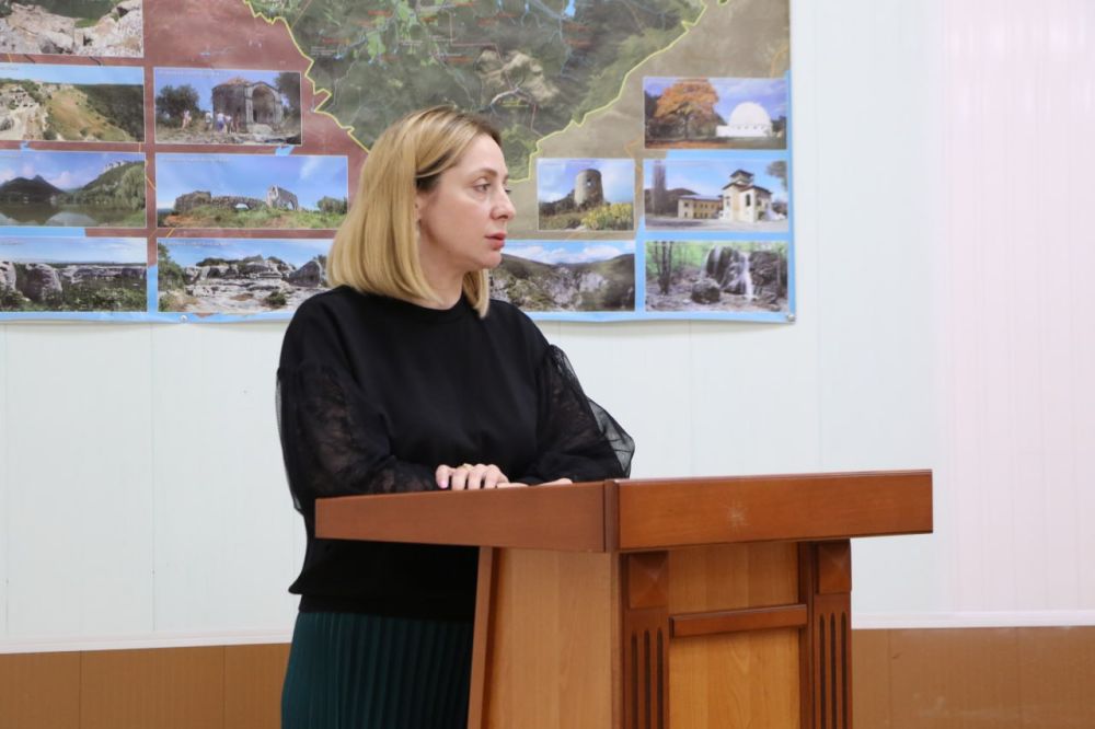 Ольга Урайкина: Сегодня в большом зале администрации Бахчисарайского района состоялась 12-я сессия Бахчисарайского районного совета 3-го созыва Ольга Урайкина: Сегодня в большом зале администрации Бахчисарайского района состоялась 12-я сессия Бахчисарайского районного совета 3-го созыва