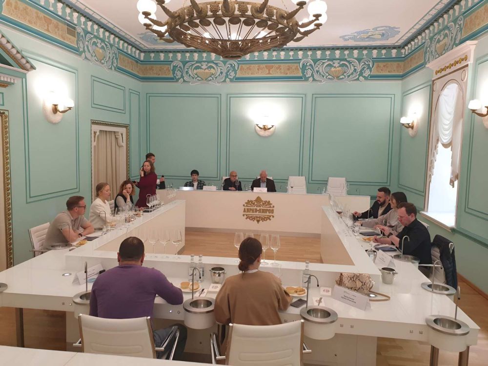 ������ ��������: ������ ���� ������ 2025. ��������� ������� ��������� �� ������ ������ ���������� ����� 500 �������� �� 94 ���������, ������������ 20 �������� ������