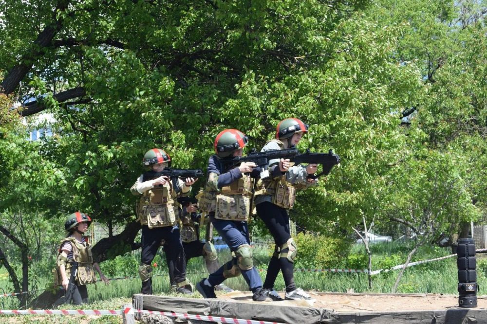 В Крыму завершился региональный этап всероссийской военно-патриотической игры «Зарница 2.0» В Крыму завершился региональный этап всероссийской военно-патриотической игры «Зарница 2.0»