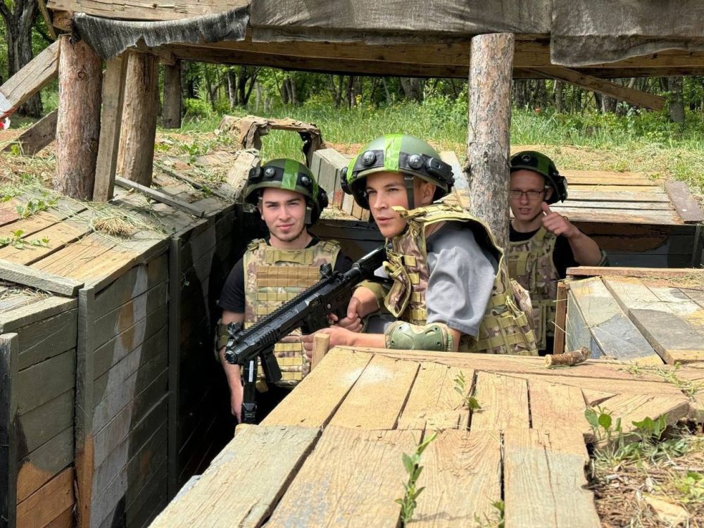 В Крыму завершился региональный этап всероссийской военно-патриотической игры «Зарница 2.0» В Крыму завершился региональный этап всероссийской военно-патриотической игры «Зарница 2.0»