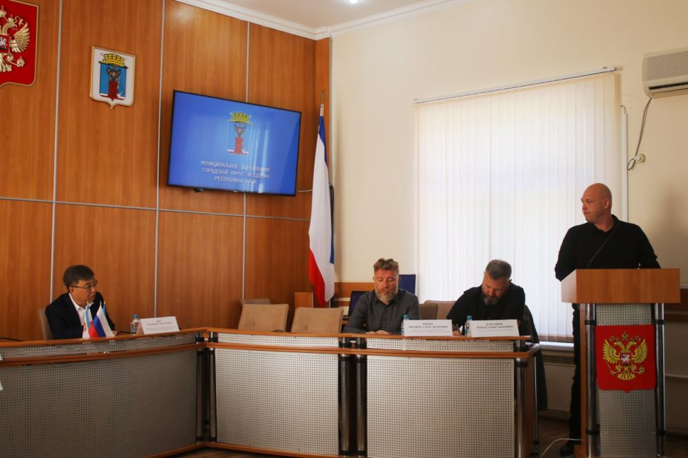 Ход капитальных работ на муниципальных объектах рассмотрели в администрации Феодосии Ход капитальных работ на муниципальных объектах рассмотрели в администрации Феодосии
