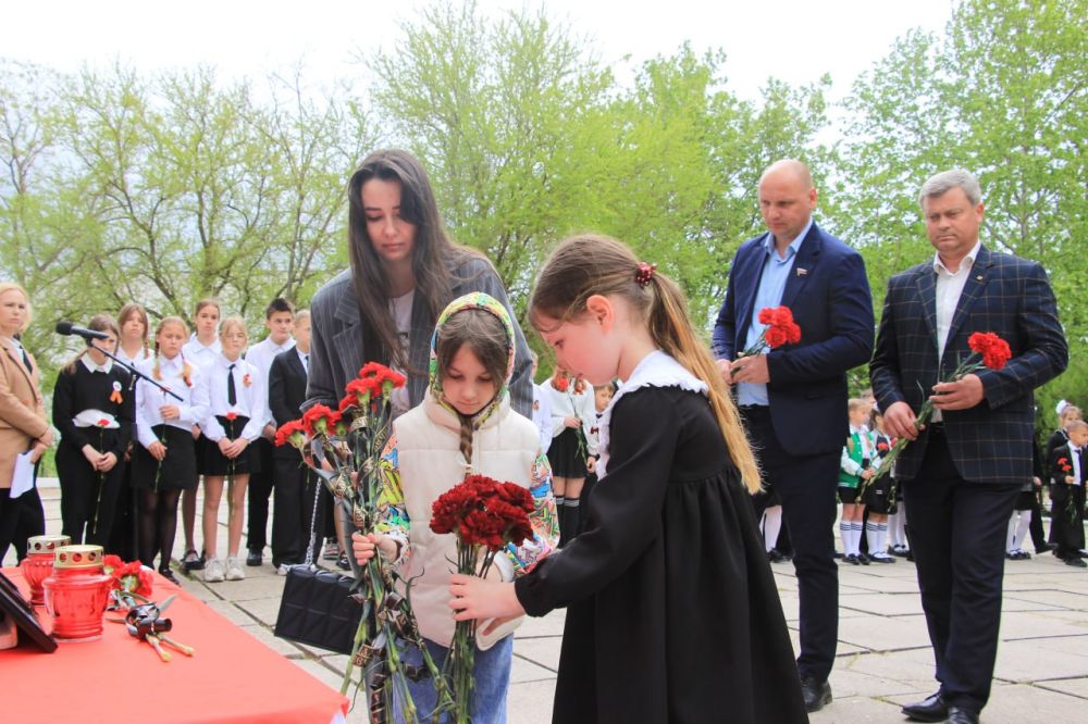 #память. Герои уходят, но их имена навечно сохраняются в наших сердцах #память. Герои уходят, но их имена навечно сохраняются в наших сердцах
