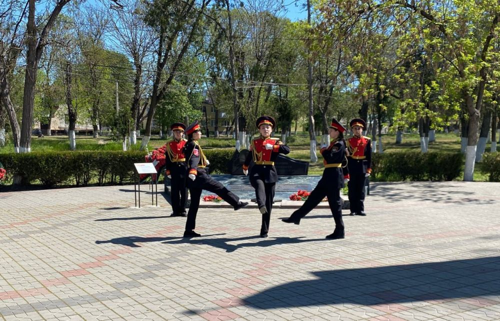 С 11 апреля по 09 мая на территории Советского района прошел муниципальный этап республиканского смотра-конкурса «Вахта Памяти поколений – Пост № 1» С 11 апреля по 09 мая на территории Советского района прошел муниципальный этап республиканского смотра-конкурса «Вахта Памяти поколений – Пост № 1»