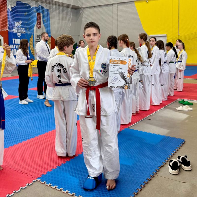 С 15 по 19 мая в городе Невинномысске (Ставропольский край) в Спортивно-культурном комплексе «Олимп» состоялись Всероссийские соревнования по тхэквондо МФТ среди мужчин, женщин, юниоров, юношей и девушек С 15 по 19 мая в городе Невинномысске (Ставропольский край) в Спортивно-культурном комплексе «Олимп» состоялись Всероссийские соревнования по тхэквондо МФТ среди мужчин, женщин, юниоров, юношей и девушек