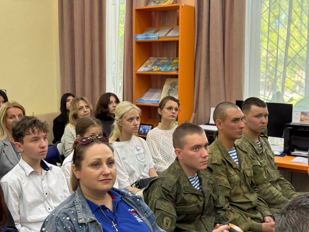 Александр Дудинов: Отчизне верно я служил,. Как верно преданный пес Александр Дудинов: Отчизне верно я служил,. Как верно преданный пес
