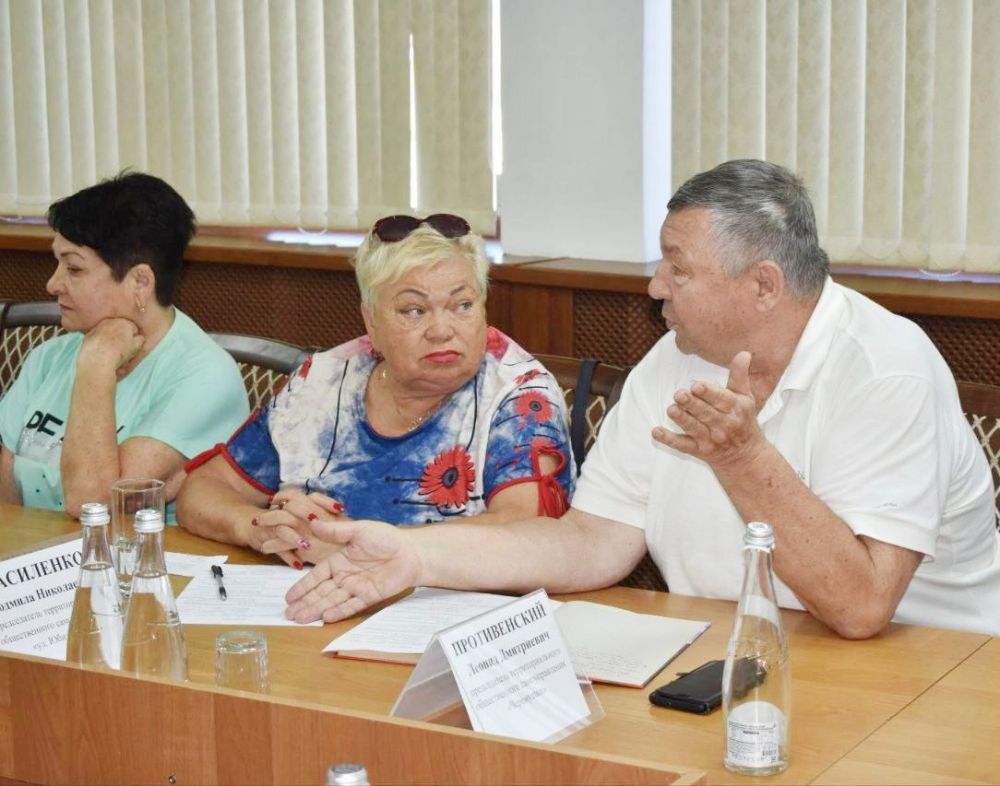 Галина Огнёва: Дорогие председатели и активисты ТОС Алушты! Примите самые искренние поздравления с Днём территориального общественного самоуправления! Галина Огнёва: Дорогие председатели и активисты ТОС Алушты! Примите самые искренние поздравления с Днём территориального общественного самоуправления!