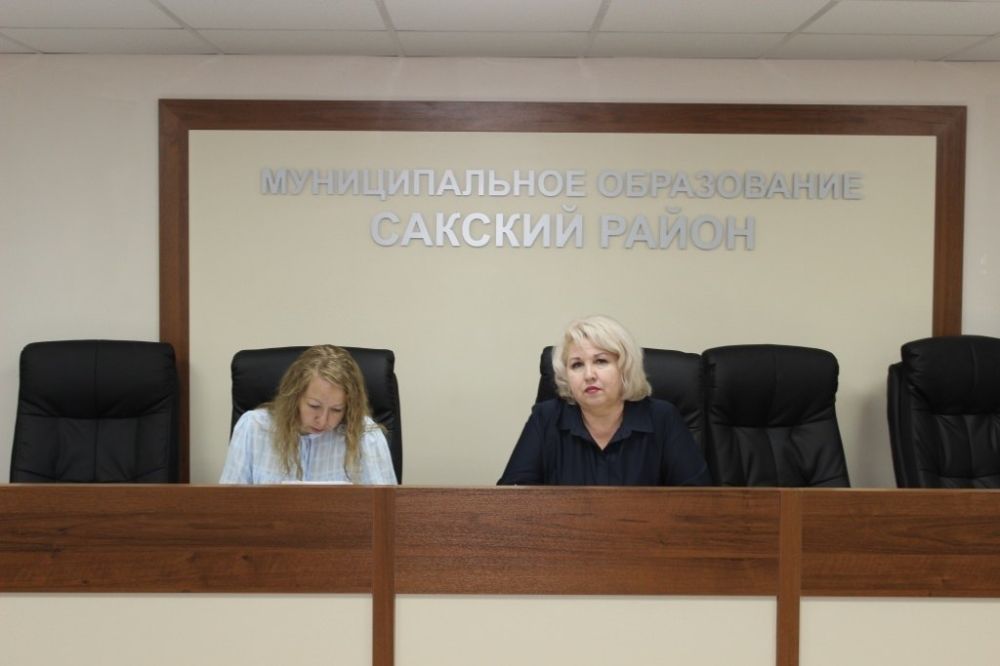 Состоялось 10 заседание комиссии по делам несовершеннолетних и защите их прав в муниципальном образовании Сакский район под руководством заместителя главы администрации Сакского района Светланы Дорошенко Состоялось 10 заседание комиссии по делам несовершеннолетних и защите их прав в муниципальном образовании Сакский район под руководством заместителя главы администрации Сакского района Светланы Дорошенко