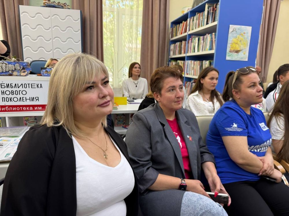 В Черноморском районе презентовали сборник стихов ветерана ВОВ Ивана Щуся В Черноморском районе презентовали сборник стихов ветерана ВОВ Ивана Щуся