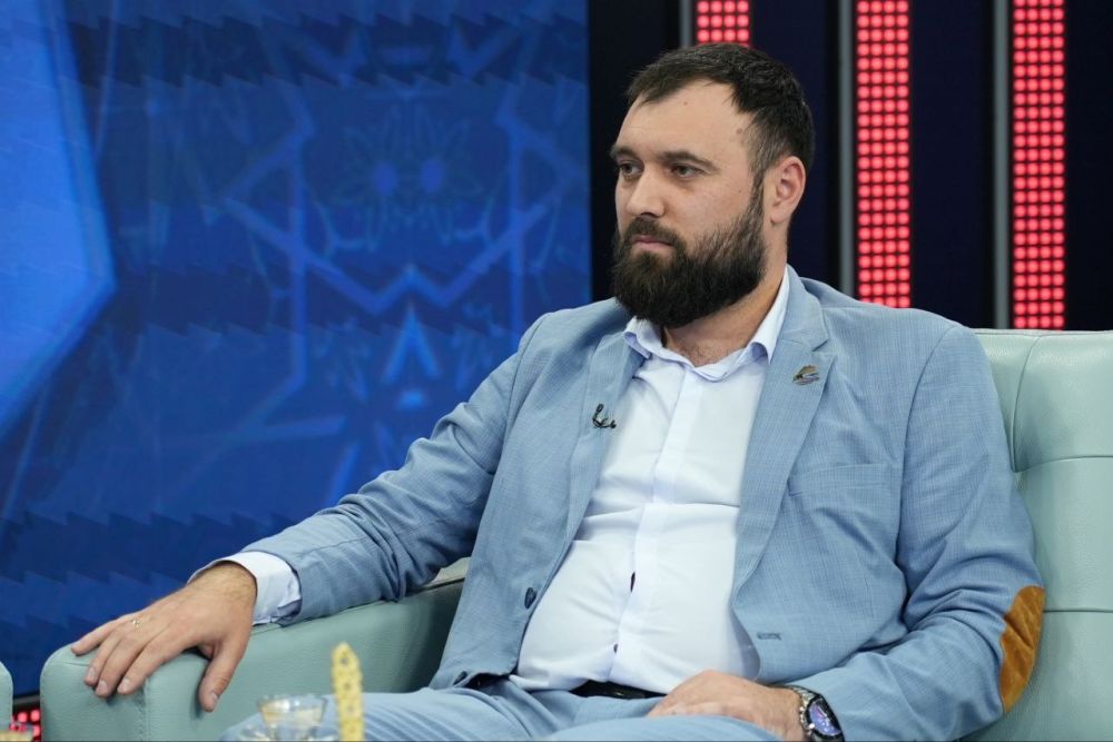 Зашли сегодня в студию телеканала «Милет» — поговорили о самом важном: о дорогах Зашли сегодня в студию телеканала «Милет» — поговорили о самом важном: о дорогах