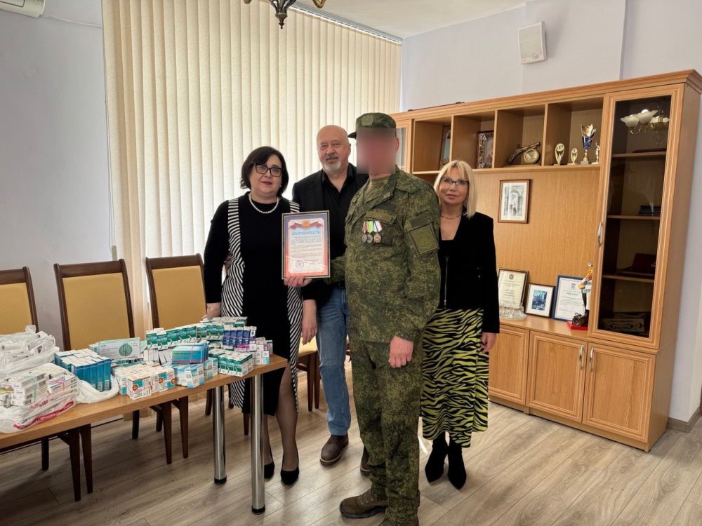 Сотрудниками Клинической психиатрической больницы №5 собрана гуманитарная помощь для бойцов, участвующих в специальной военной операции